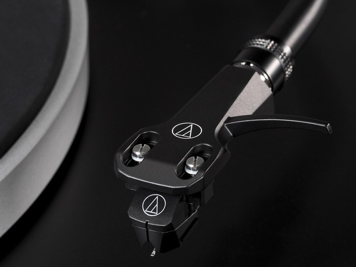 Audio Technica AT-LP5X med forhåndsmontert AT-VM95E-pickup