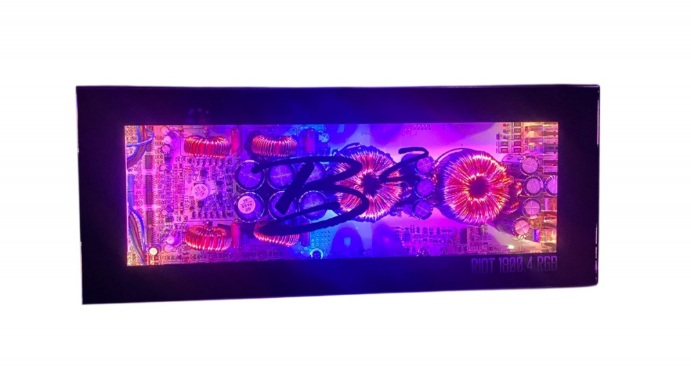 B2 Audio RIOT 2500 RGB, monoblokk med RGB-belysning