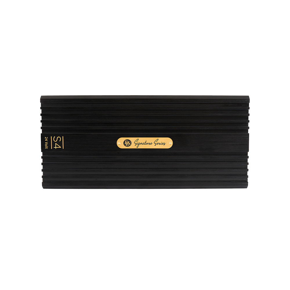 DLS Signature S4 24V, vellydende firekanals forsterker til lastebil