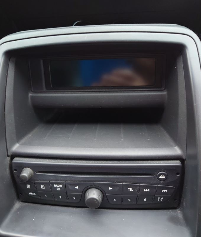 Monteringsram 2-din Nissan Primastar 2011-