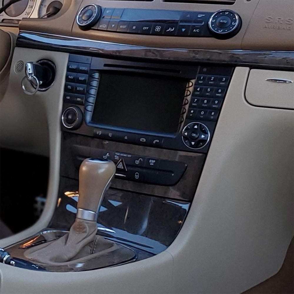 Auto-Connect installasjonssett for 9-tommers bilstereo, Mercedes E-Class W211 og CLS C219