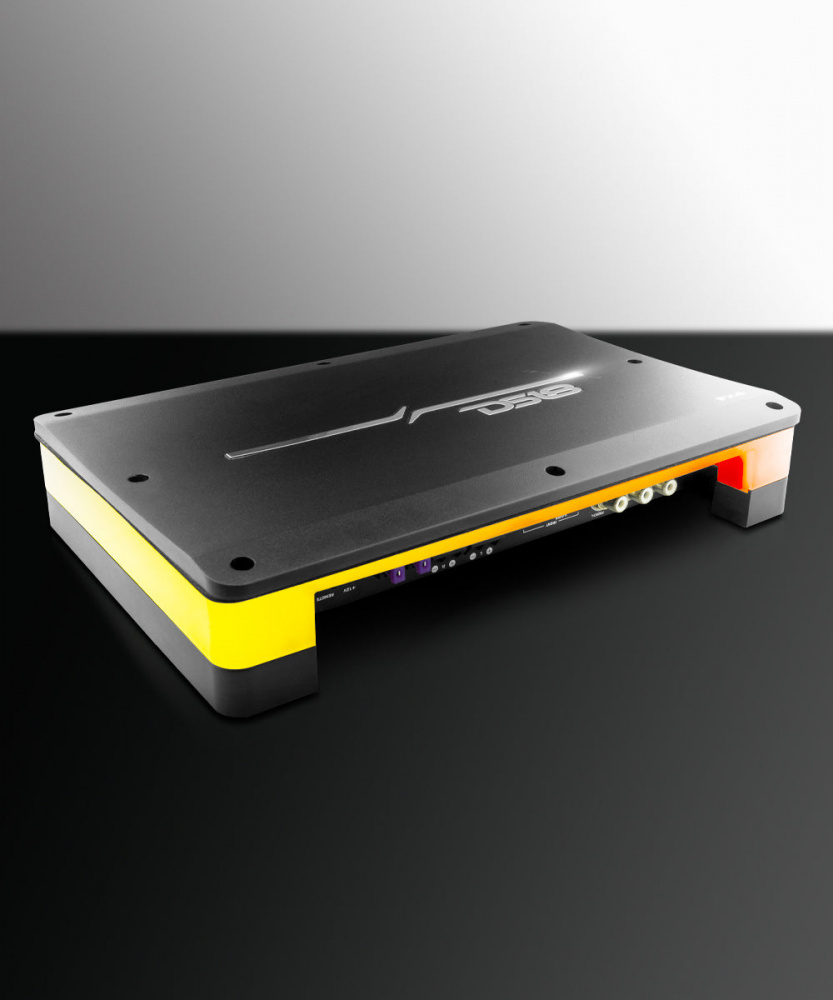 DS18 FX4, 4-kanalsforsterker med LED og flere installasjonsmuligheter