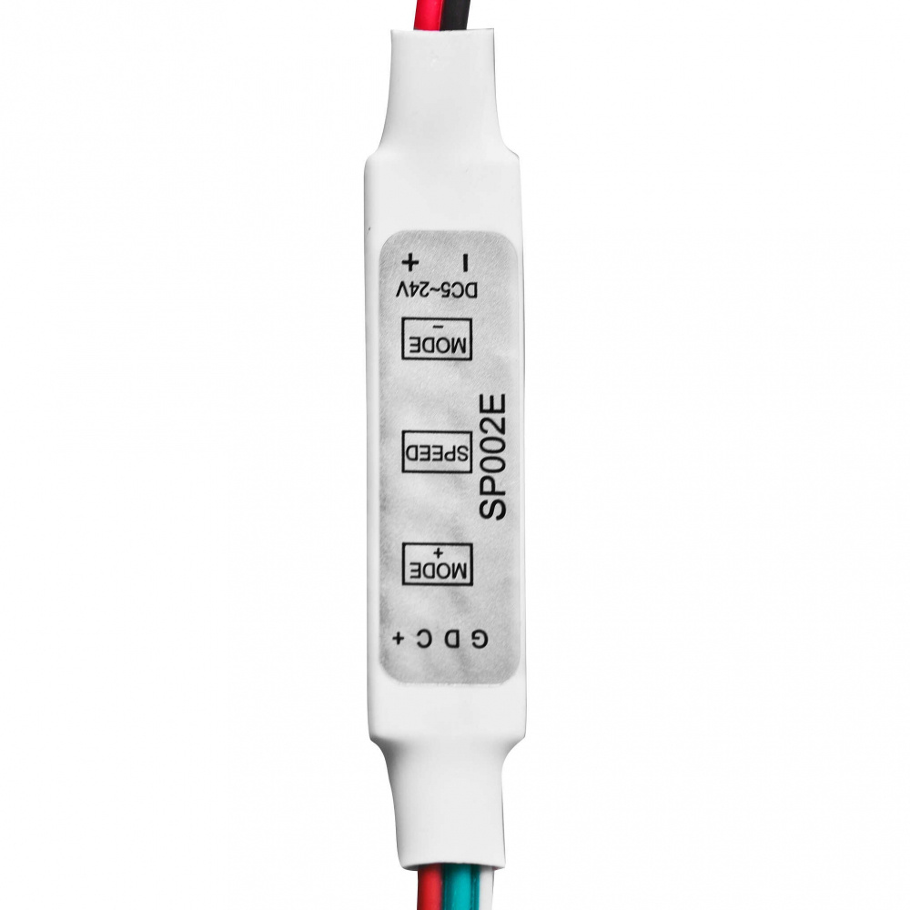 DS18 FX4, 4-kanalsforsterker med LED og flere installasjonsmuligheter