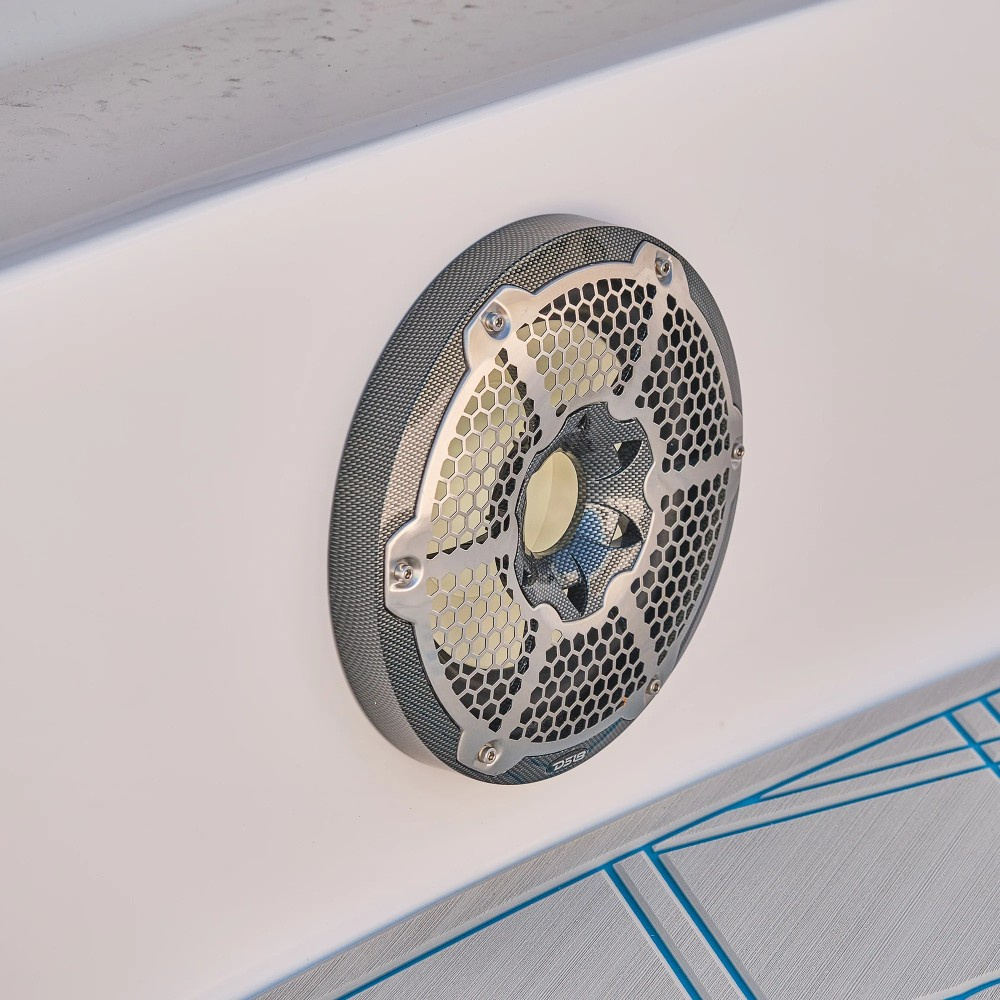 DS18 NXL-10SUB/WH, hvit 10-tommers marinebass med LED, par