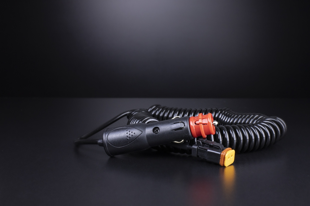 Strands Kabel med DT +++ Ciggplugg Kabel, 12 DC, PÅ