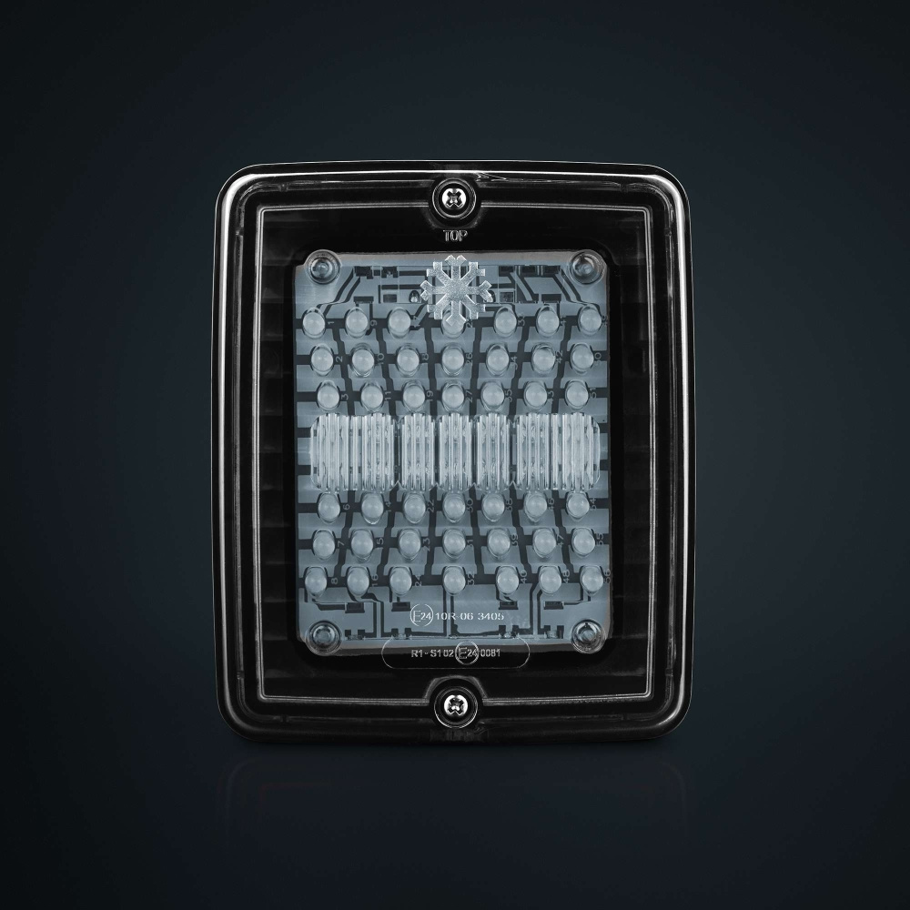 Strands Ize LED Baklys