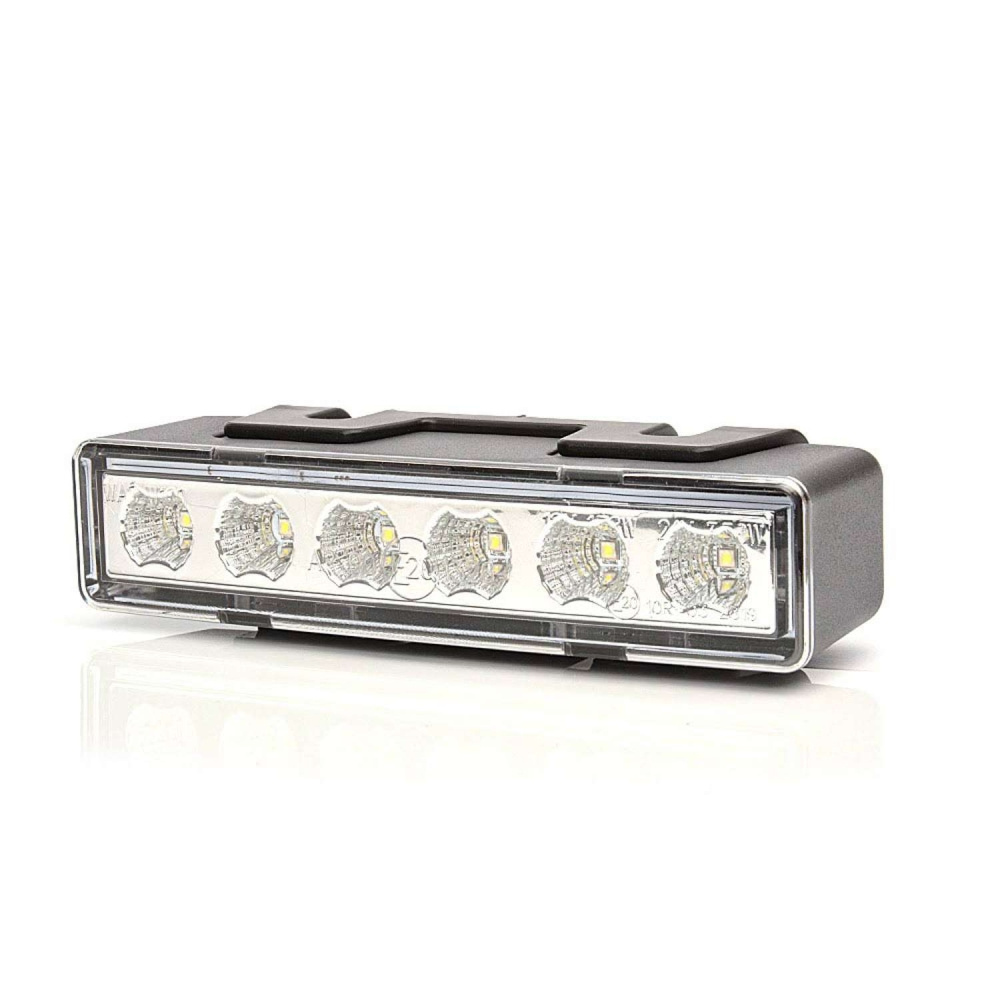 Strands Blixtlys 12/24V LED E-merket.,7,3W. Ip68. Emc.