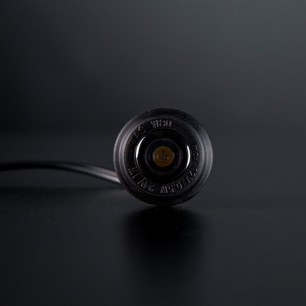 Strands Freedom Black Raven Positionslys Rød