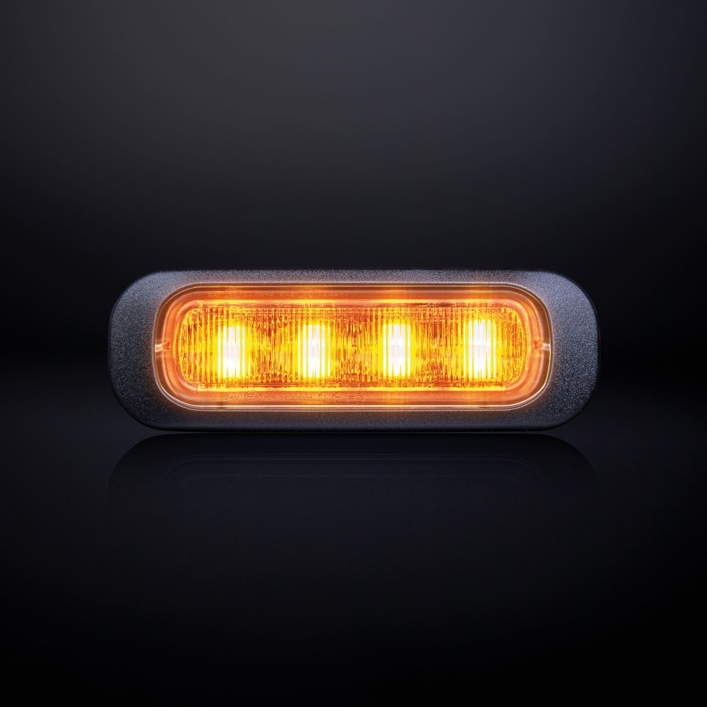 Strands Dark Knight Riktat Blixtlys Orange 4 LED Klar Linse