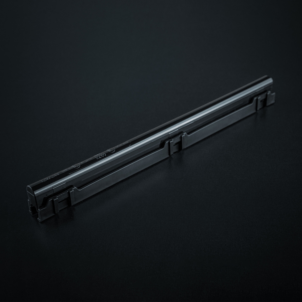 Strands Freedom Dark Line Hvit Posisjonslys Lang