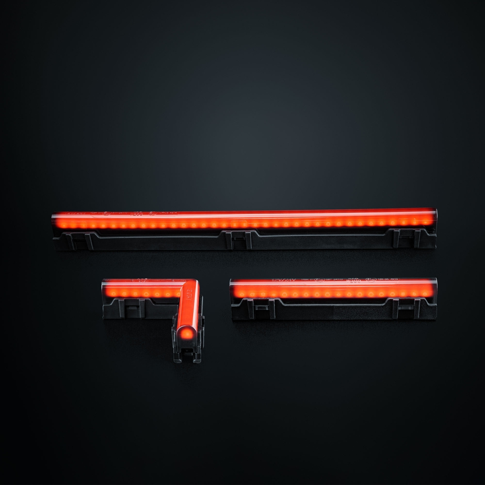 Strands Freedom Dark Line Rødt Positionslys Lang