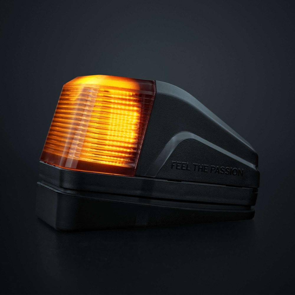 Strands IZE LED taklampe, hvit/amber, varsellys, mørk linse