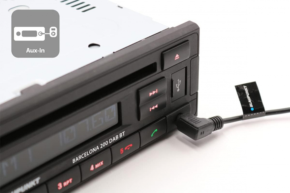 Blaupunkt Barcelona 200 DAB BT, retro bilstereo med Bluetooth og DAB