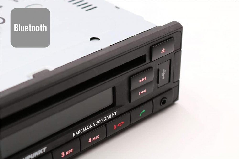Blaupunkt Barcelona 200 DAB BT, retro bilstereo med Bluetooth og DAB
