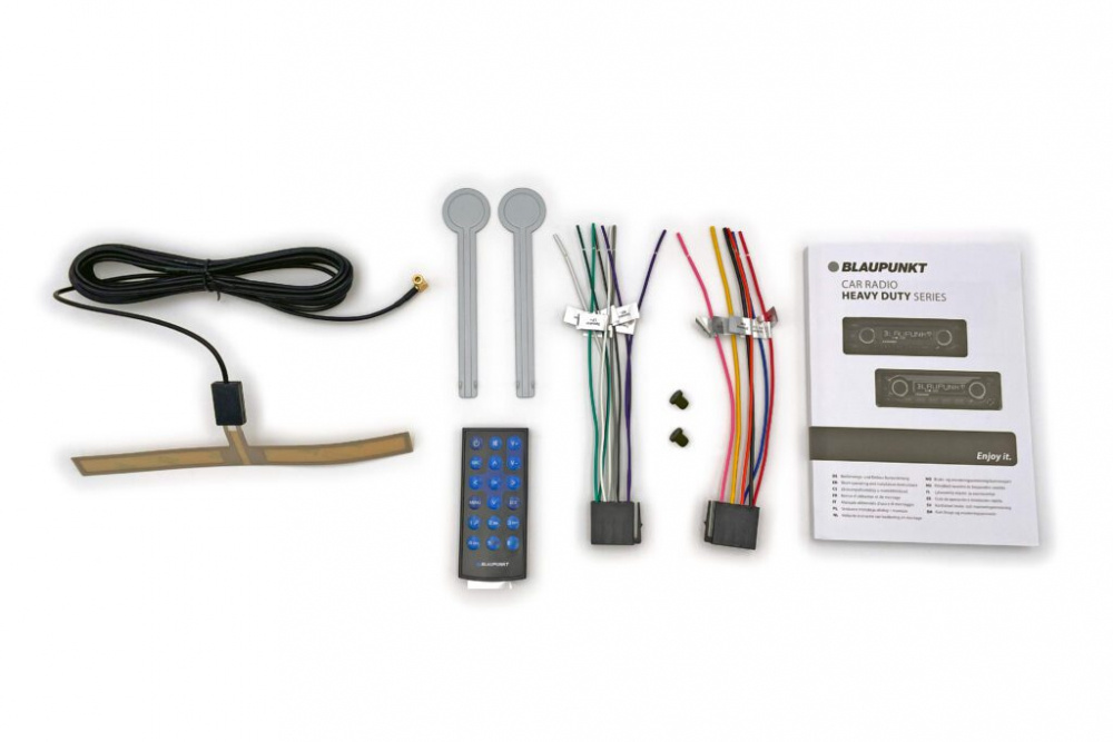 Blaupunkt Denver 212 DAB BT, robust bilstereo med Bluetooth & 3 par lavnivåutganger