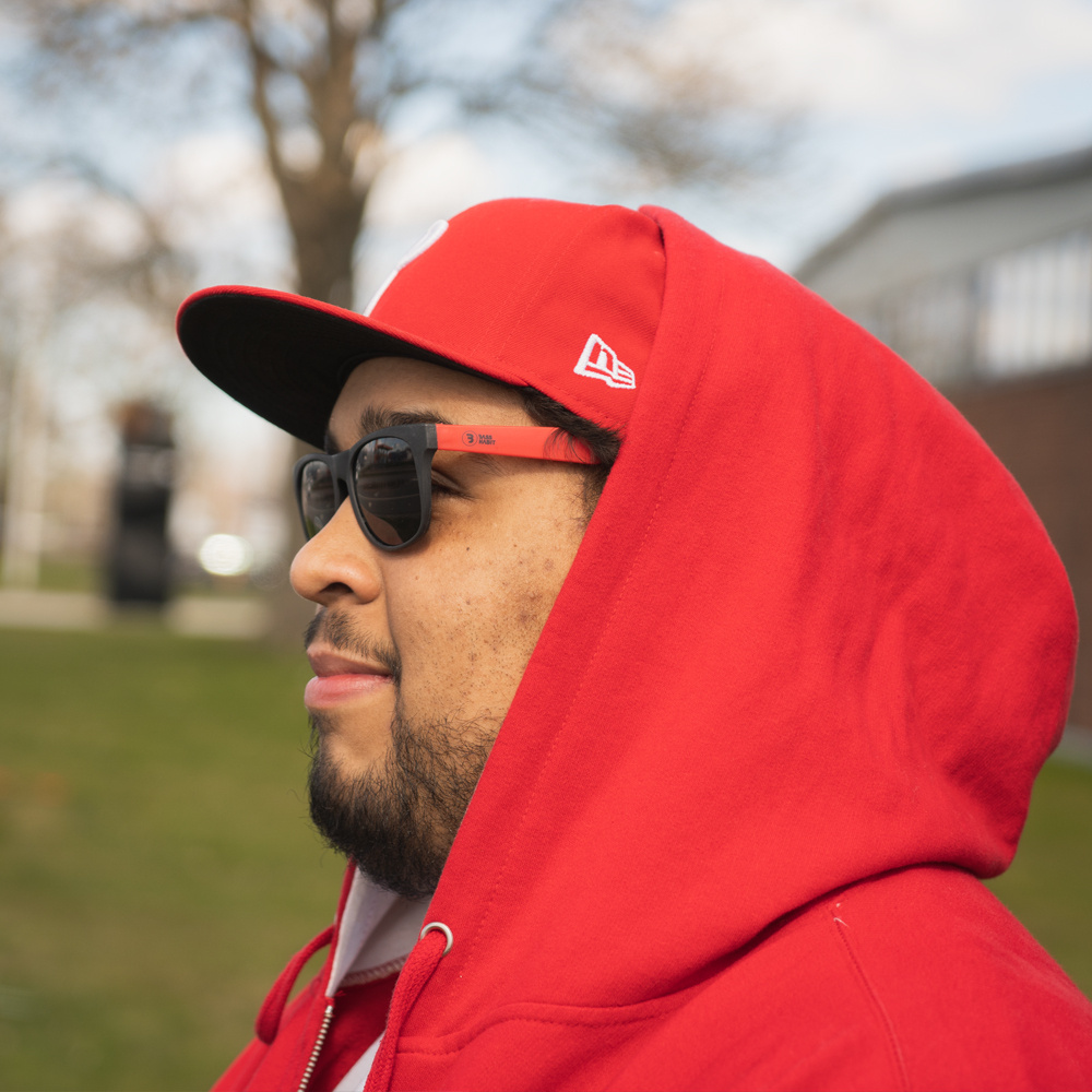 Røde & svarte solbriller fra Bass Habit