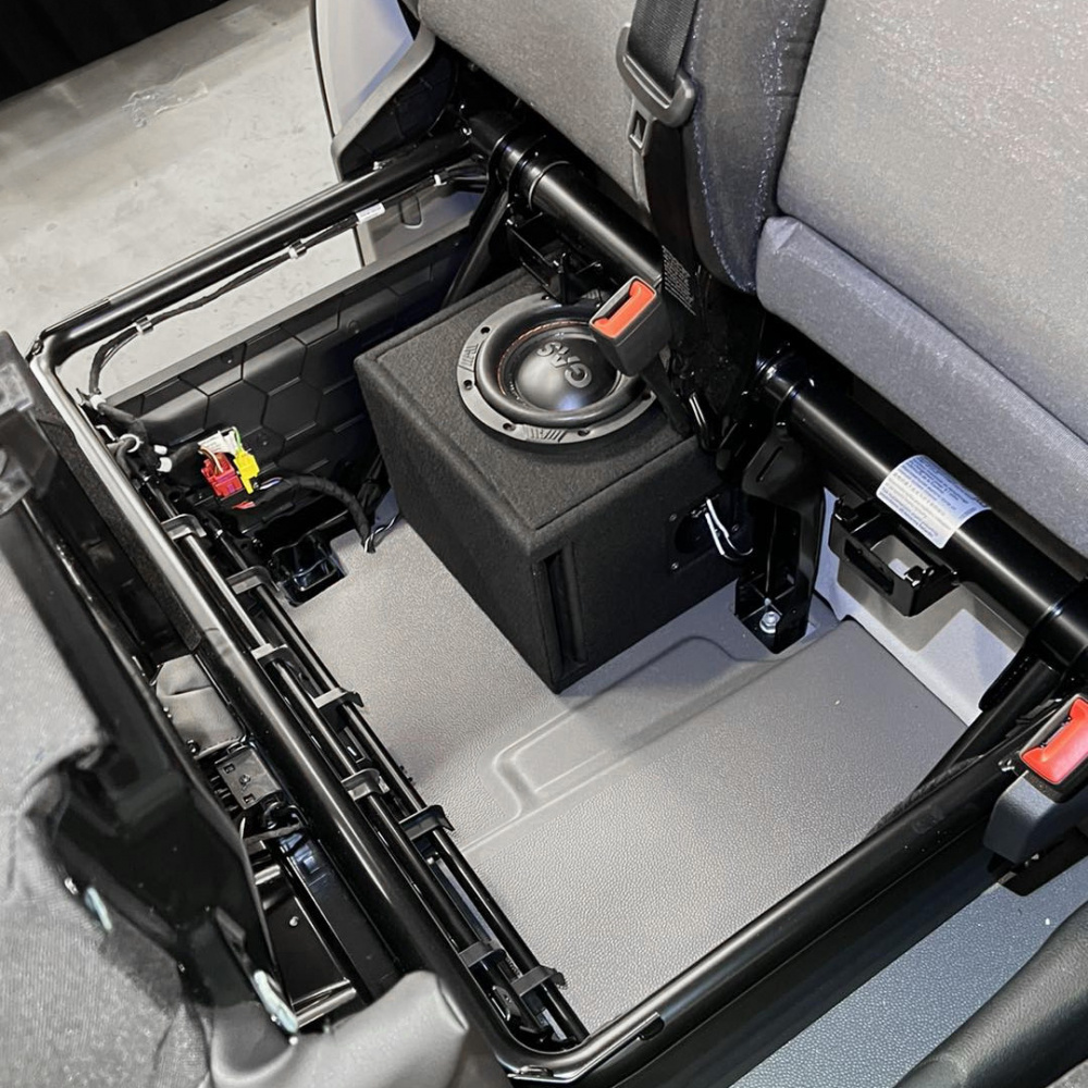 GAS MAX B1-16VW1, rå 6.5 tommers basskasse til VW T5/T6/T6.1