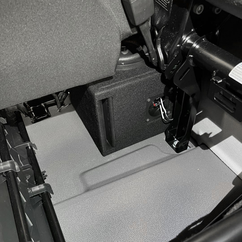 GAS MAX B1-16VW1, rå 6.5 tommers basskasse til VW T5/T6/T6.1