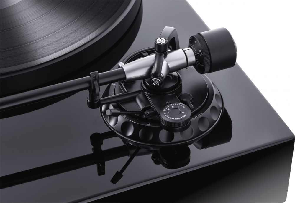 Magnat MTT990 platespiller med pickup