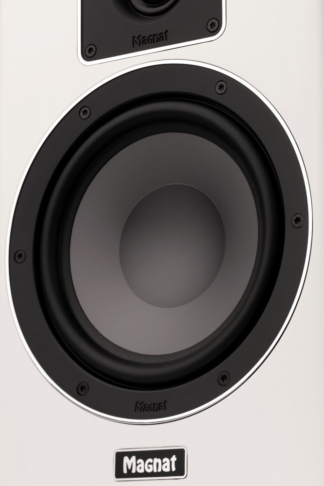 Magnat Signature 603 stativhøyttalere, matt hvit par