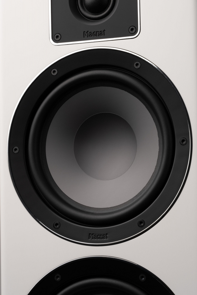 Magnat Signature 607 gulvhøyttalere, matt hvit par