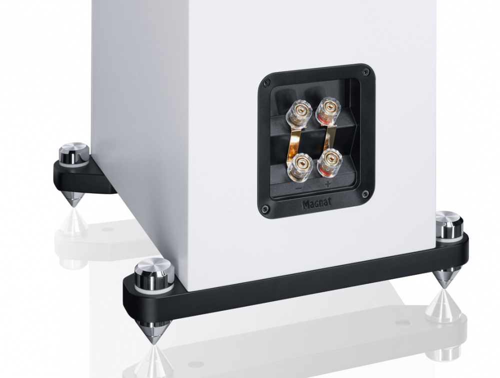 Magnat Signature 707 golvhögtalare, vitt par