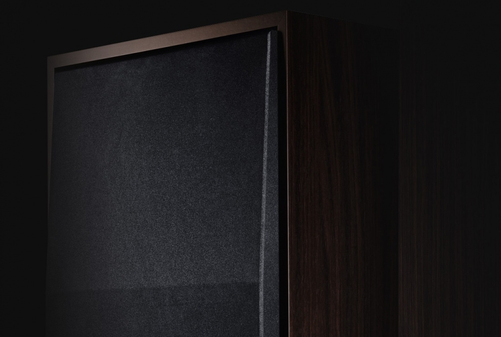 Magnat Transpuls 1500 gulvhøyttaler i retrodesign