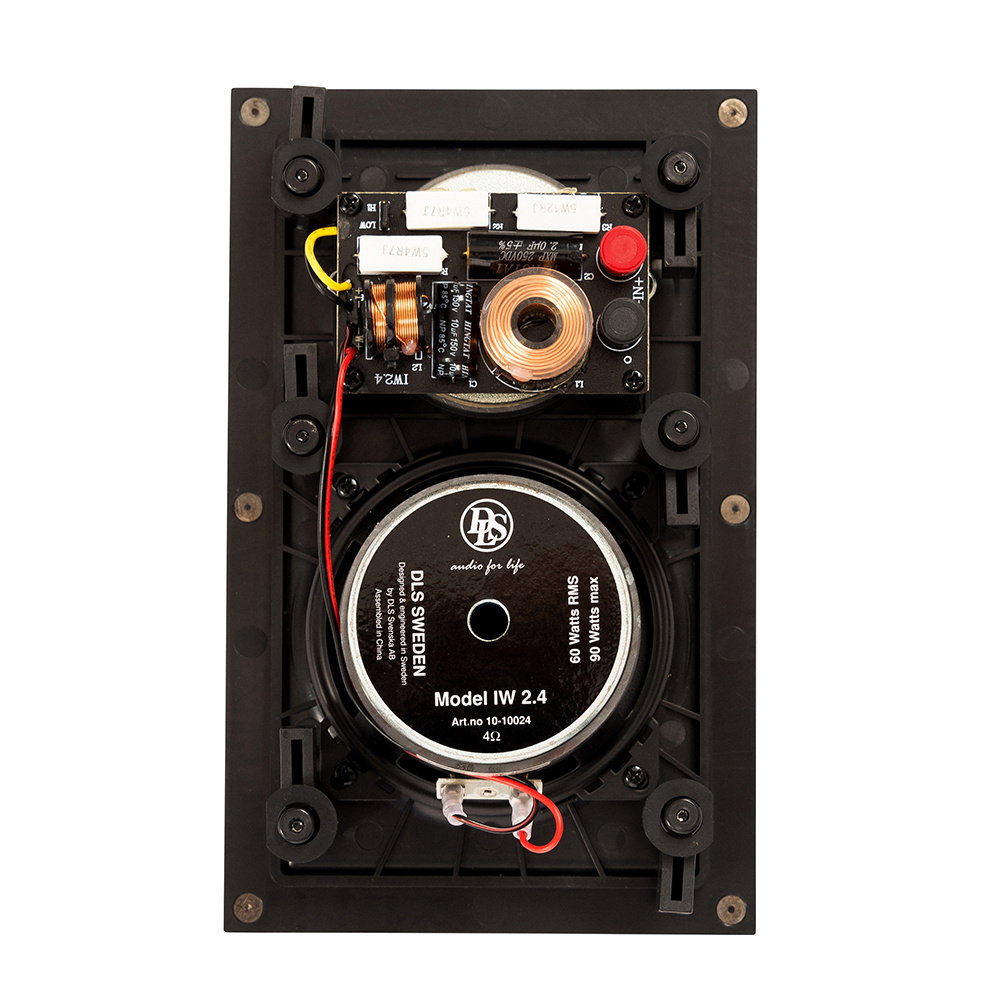 Dynavoice CA802BT med SC4B & 2 par DLS IW 2.4